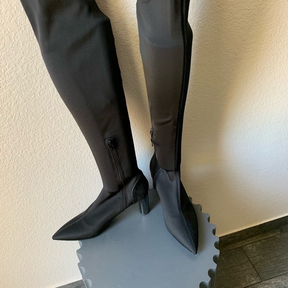 $52🔥Over the knee black stretch boots size 8.5 - Picture 5 of 6